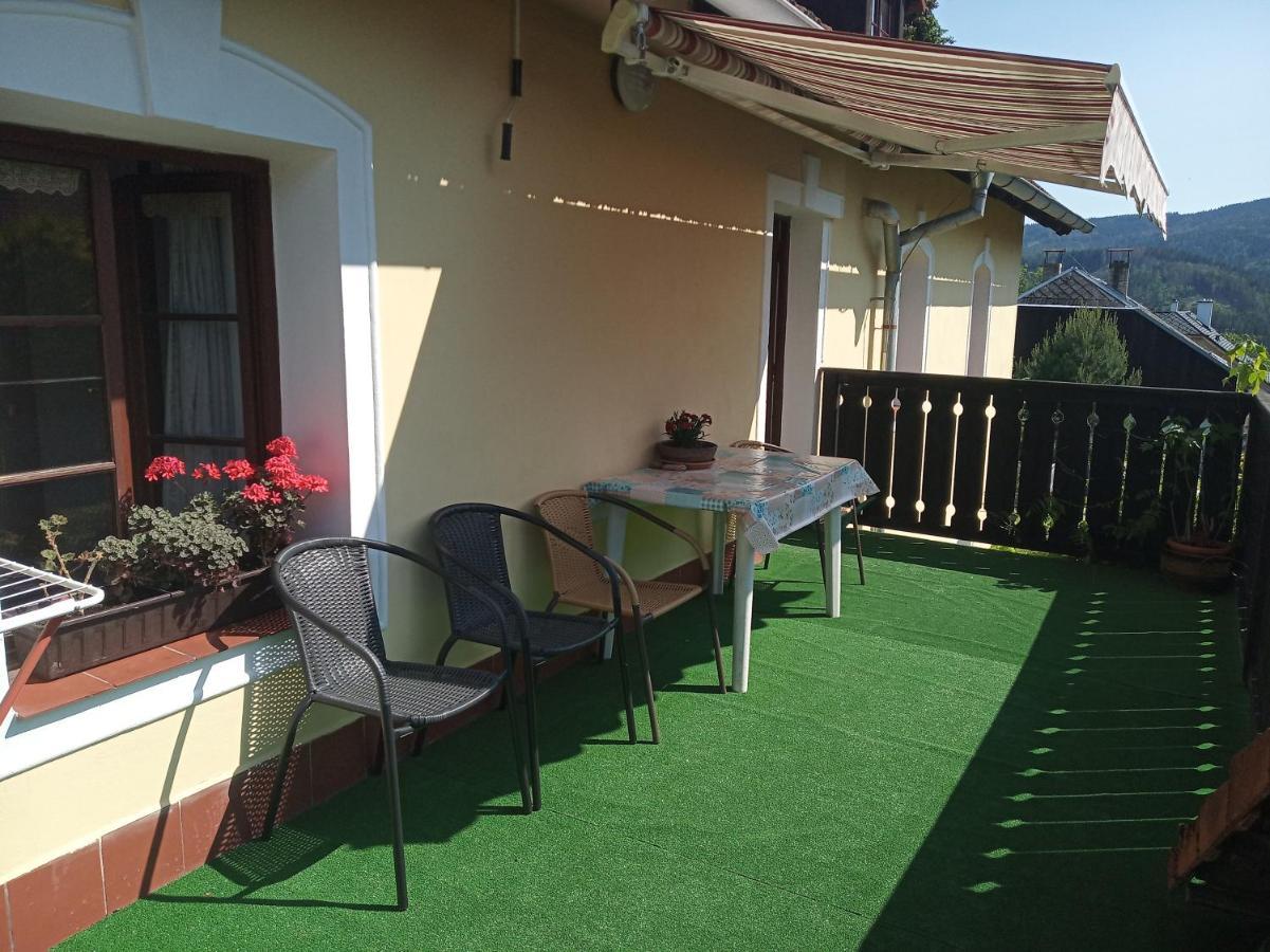 Pension Cervena Otel Kasperske Hory Dış mekan fotoğraf
